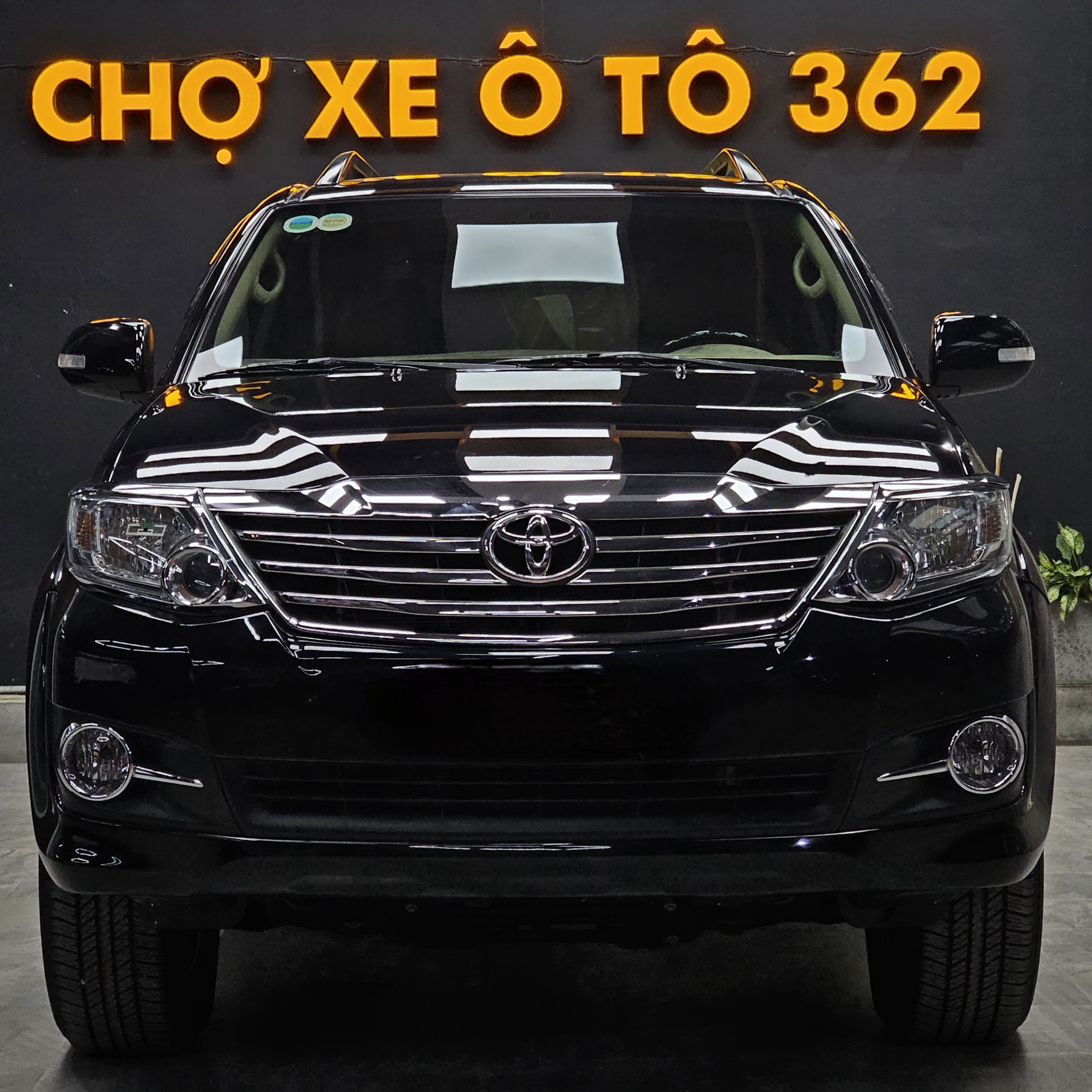 Toyota Fortuner 2.7V 2016 siêu lướt 1 chủ tại Sài Gòn