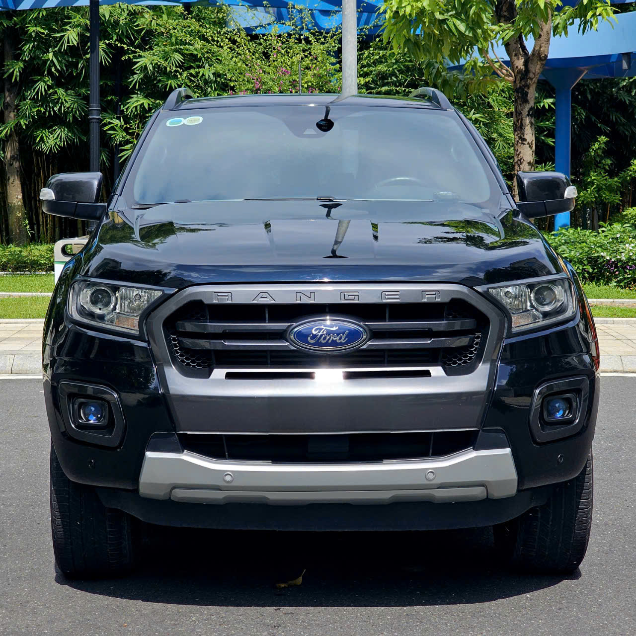 Ford Ranger Wildtrak 2.0L Bi-Turbo 4x4 model 2020 nhập Thái Lan