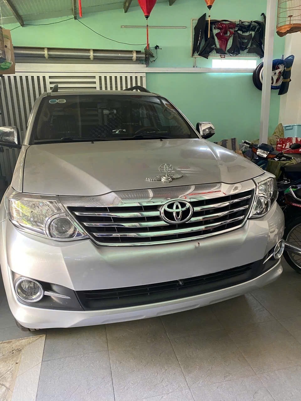 Toyota Fortuner 2.7V 4x2 Model 2016 sơn zin cả xe